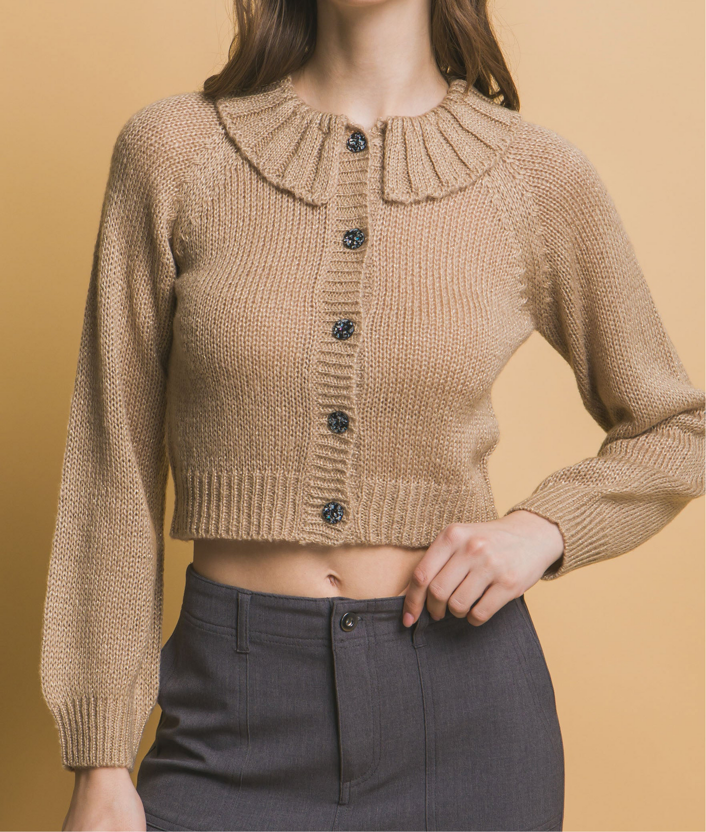 Short Collard Sweater